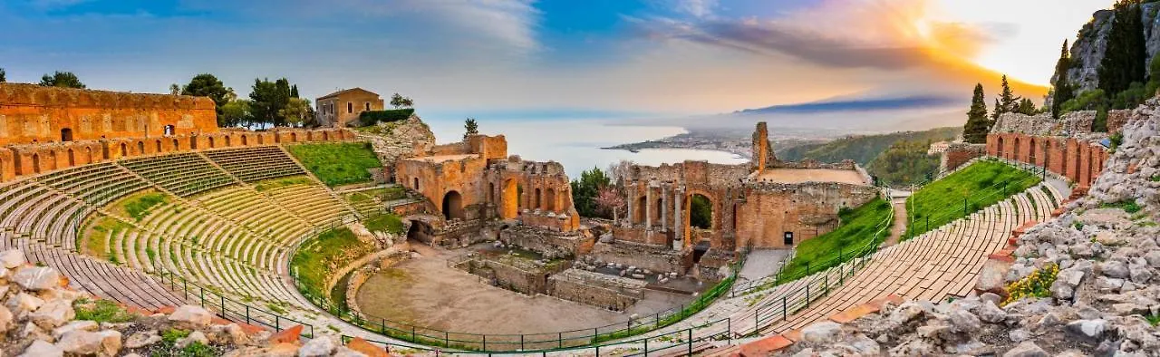 Cohen Smart House 0*, Taormina