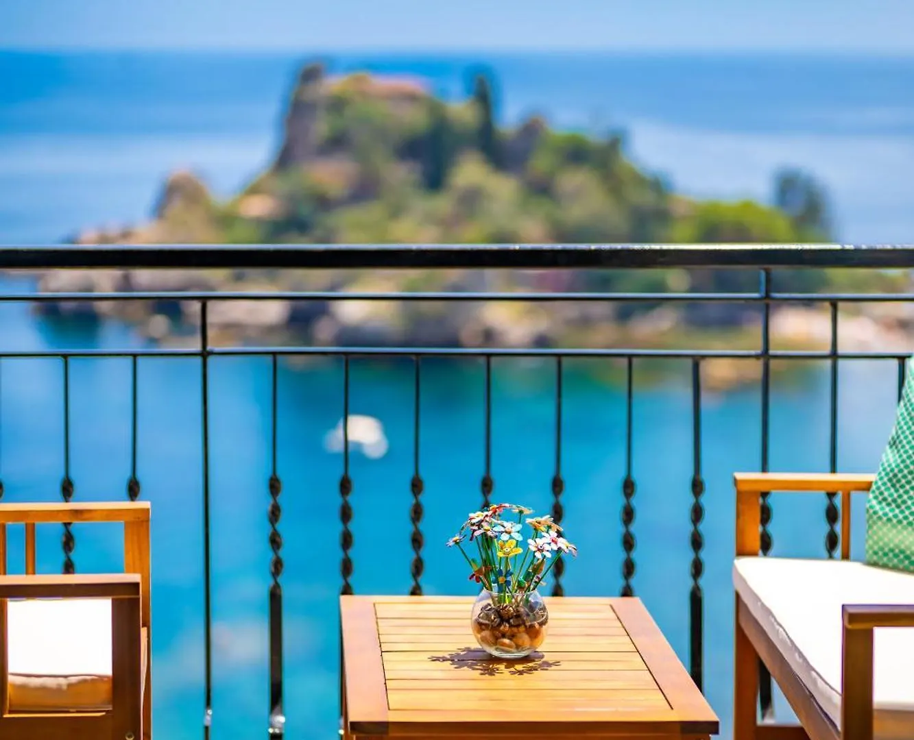 Cohen Smart House 0*, Taormina