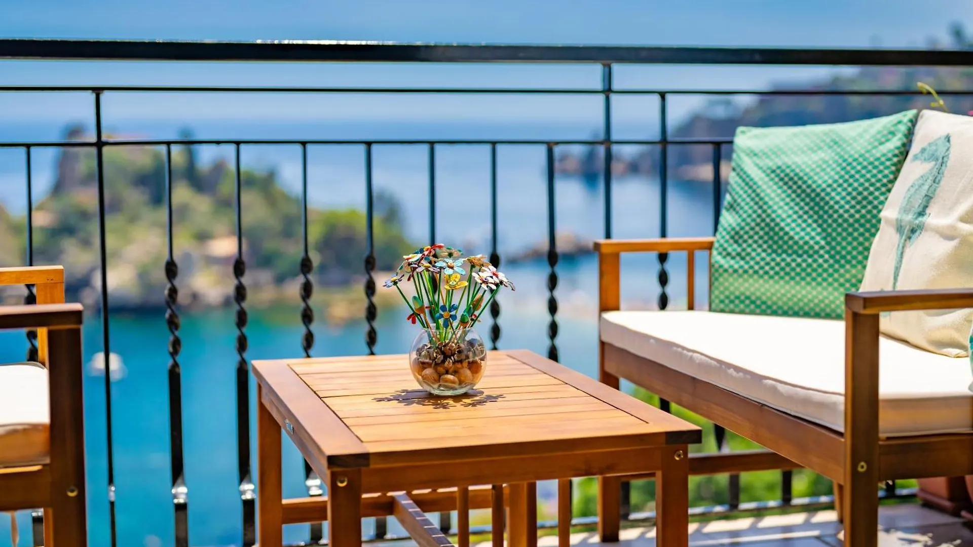 Cohen Smart House Taormina